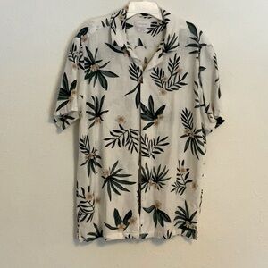 Short sleeve shirt